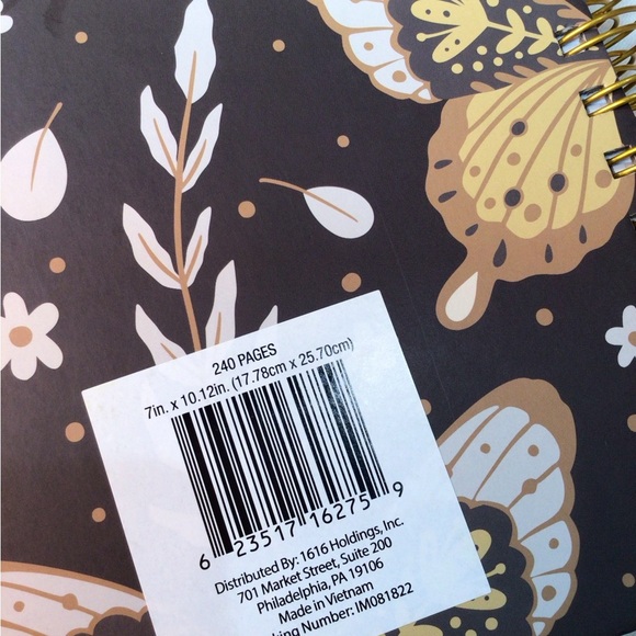 Set of 4 Colorful Spiral Notebook Journals 240 Page Each - Picture 11 of 12